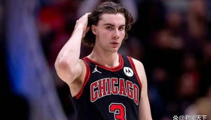 九游娱乐官方-转折点！芝加哥公牛主帅复盘，CBA常规赛赛后攻防权衡，气氛紧张，身体对抗强度拉满(公牛队交易最新信息)